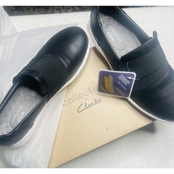 Clarks Shoes - New Clarks Comfort Shoes Womens  6 Flats Black White Textured Pods Insole Heel